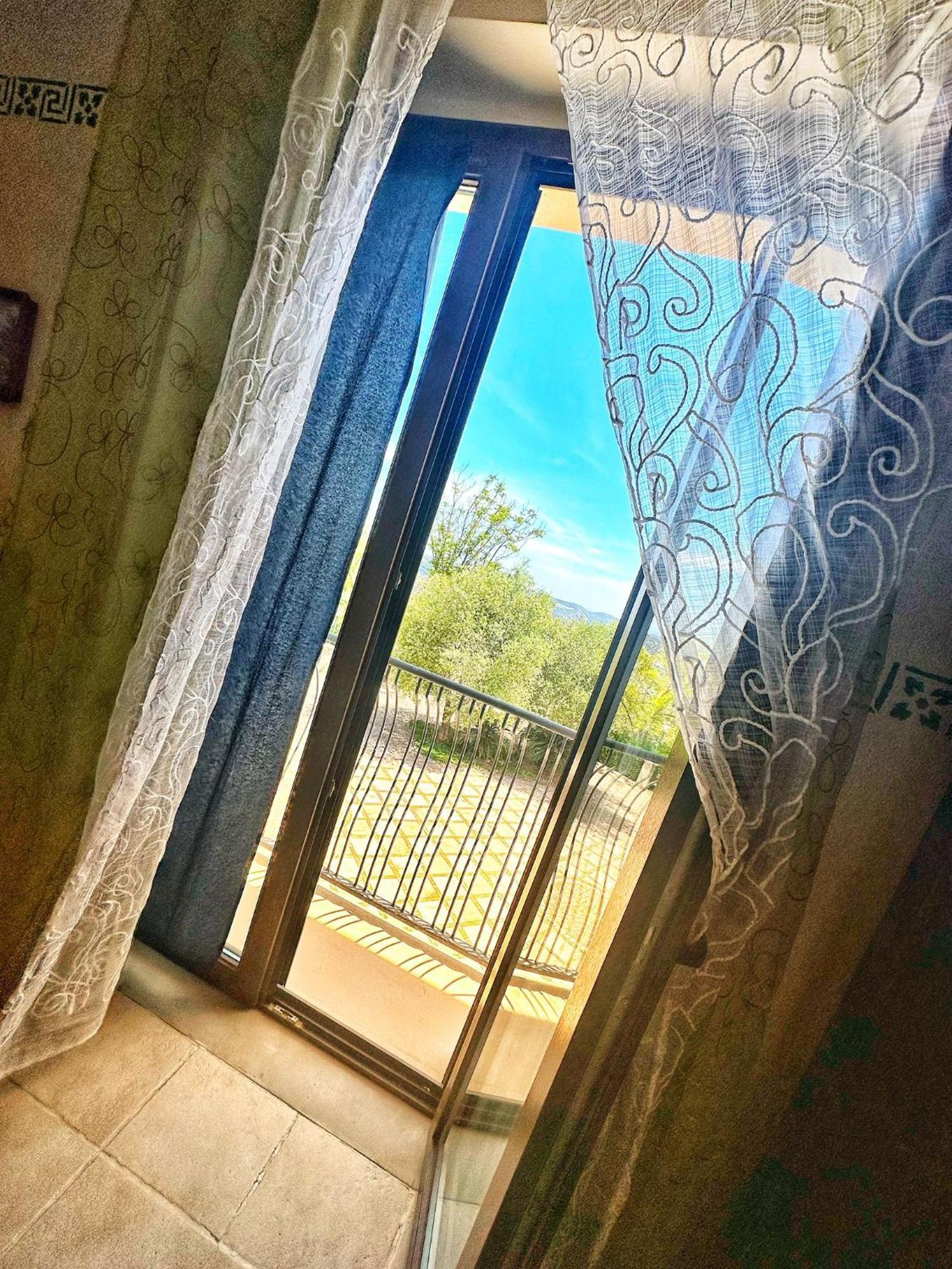 הוילה Pomarico Colledisisto Srl מראה חיצוני תמונה